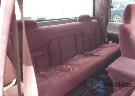 1995 Chevrolet Gmt-400 C1500 из США, поврежденный, VIN 2GCEC19K9S1275641